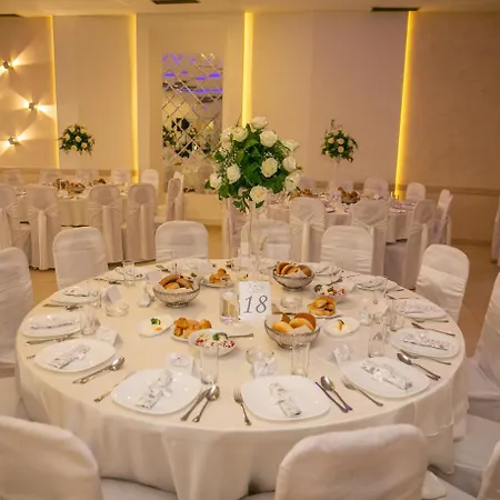 Dijana 酒店 皮罗特